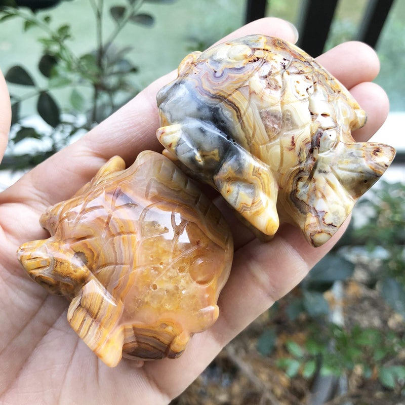 Fekuar Hand Carved Crazy Agate Fish Figurine, Healing Crystal Animal Statue Pocket Stone Reiki Home Decoration Fengshui Sculpture 2 Inches - Image 2